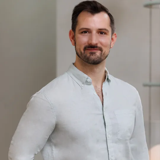 Brian Bruno, Agent in  - Compass