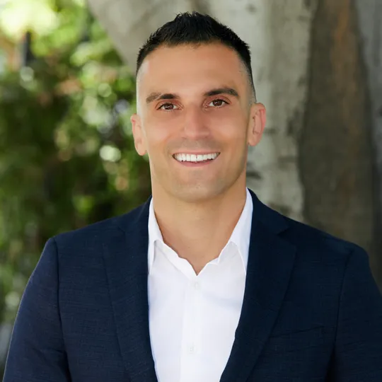 Lee Beckman, Agent in  - Compass