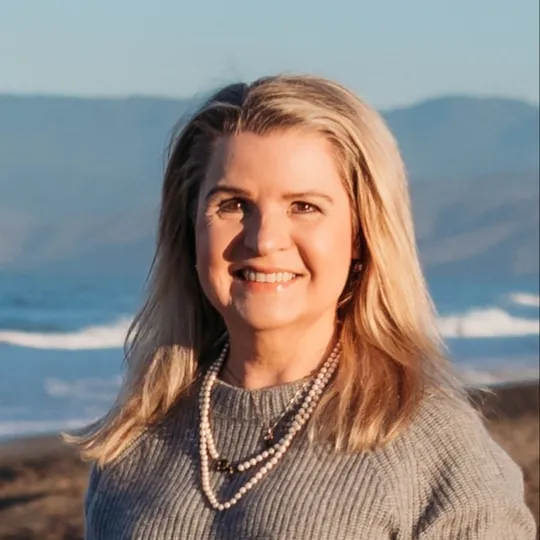 Grazyna Vincunas, Agent in  - Compass