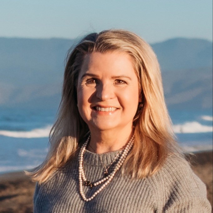 Headshot of Grazyna Vincunas