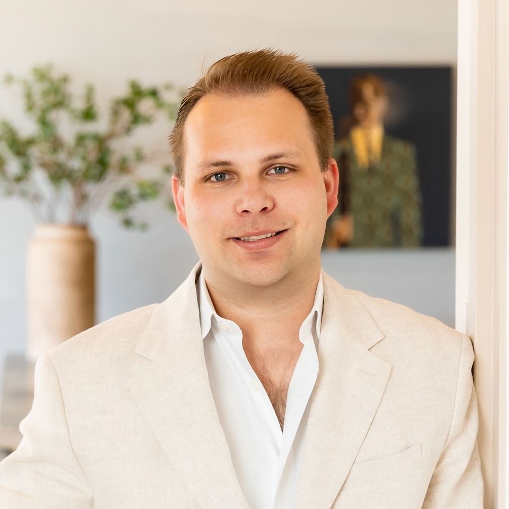 Headshot of Mike Buchhauer