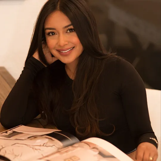 Brittny Castillo, Agent in  - Compass