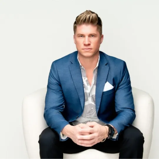 Aaron Hoffman, Agent in  - Compass