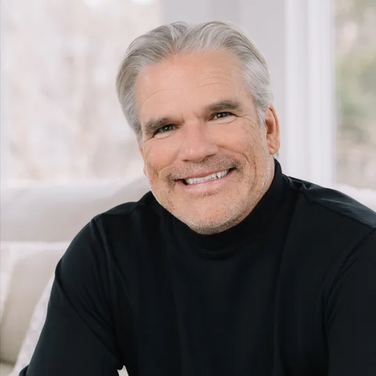 James Toth, Agent in  - Compass