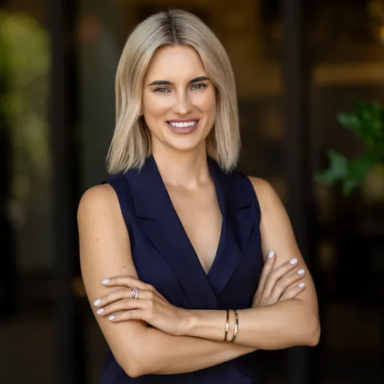 Paris Dixon, Agent in  - Compass