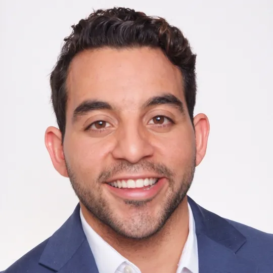 Luis Altuzar Alvarez, Agent in  - Compass