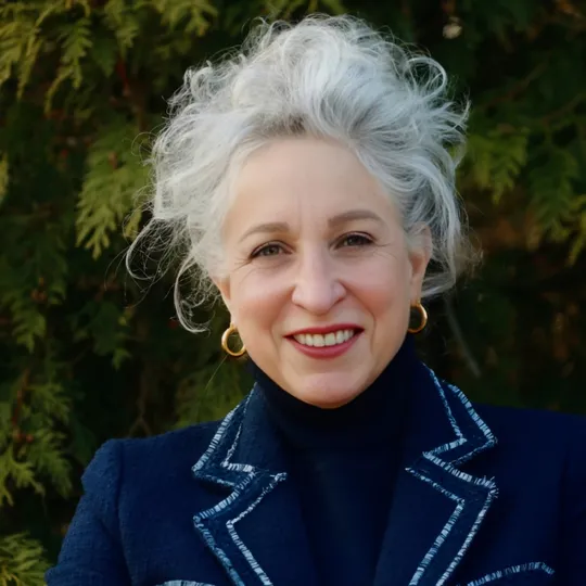 Josette Donatelli, Agent in  - Compass