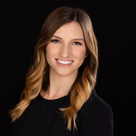 Savannah Gangsei, Agent in  - Compass