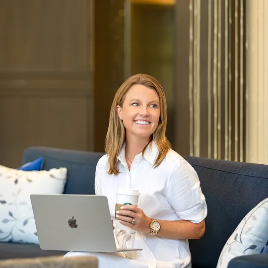 Tami Courtney, Agent in  - Compass