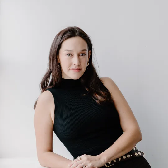 Shanyn Mas, Agent in  - Compass