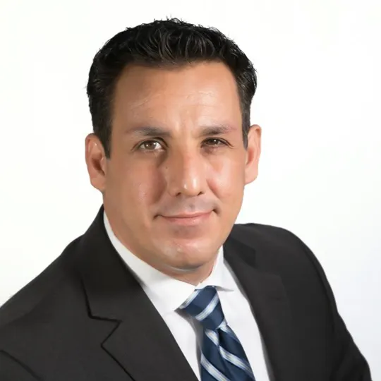 Andres Shahbaznia, Agent in  - Compass