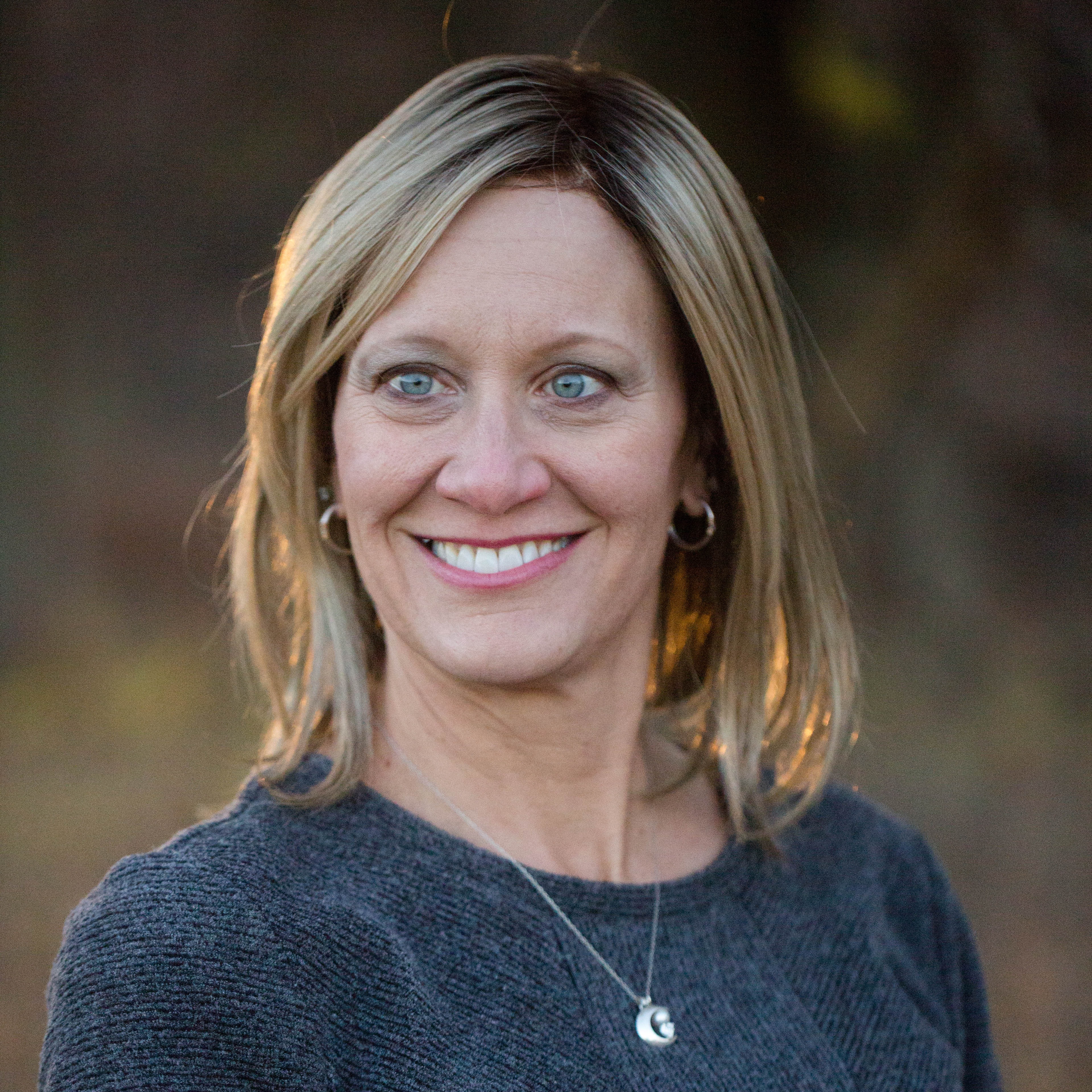 Headshot of Michelle Scott