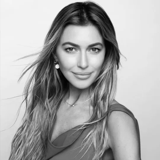 Michelle Barrett, Agent in  - Compass