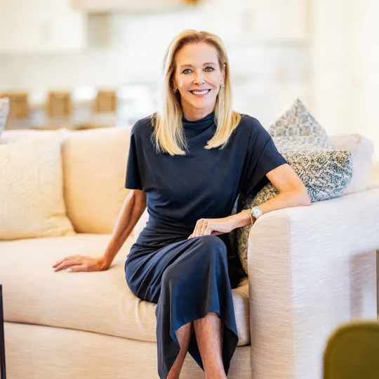 Laura Sweeney, Agent in  - Compass