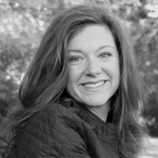 Emily Paisley, Agent in  - Compass