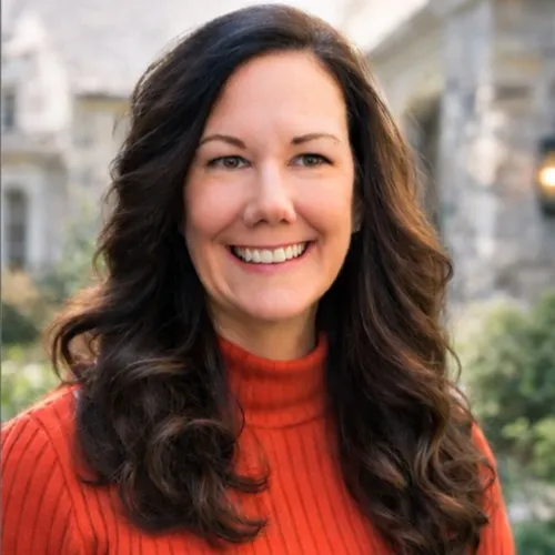 Mariellen Weaver, Agent in  - Compass