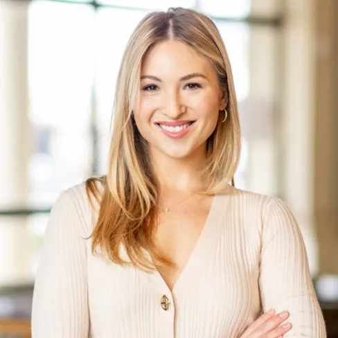 Savanna Stone, Agent in  - Compass