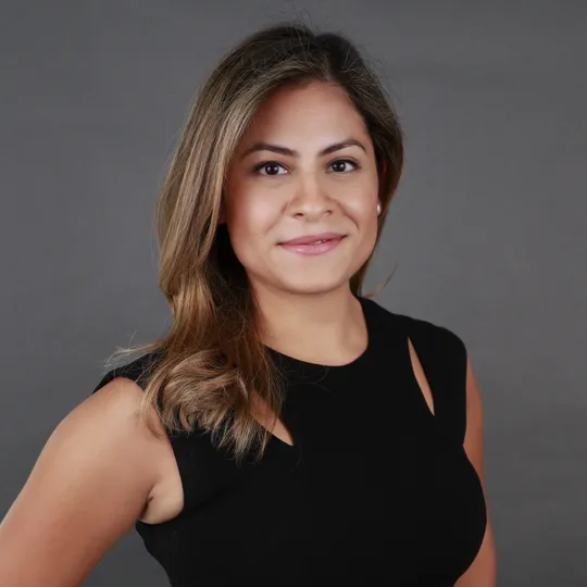 Melissa Navia, Agent in  - Compass