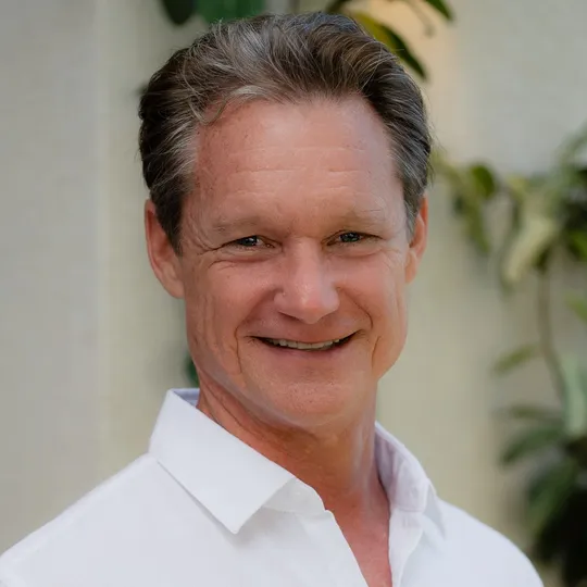 Charlie Schlather, Agent in  - Compass