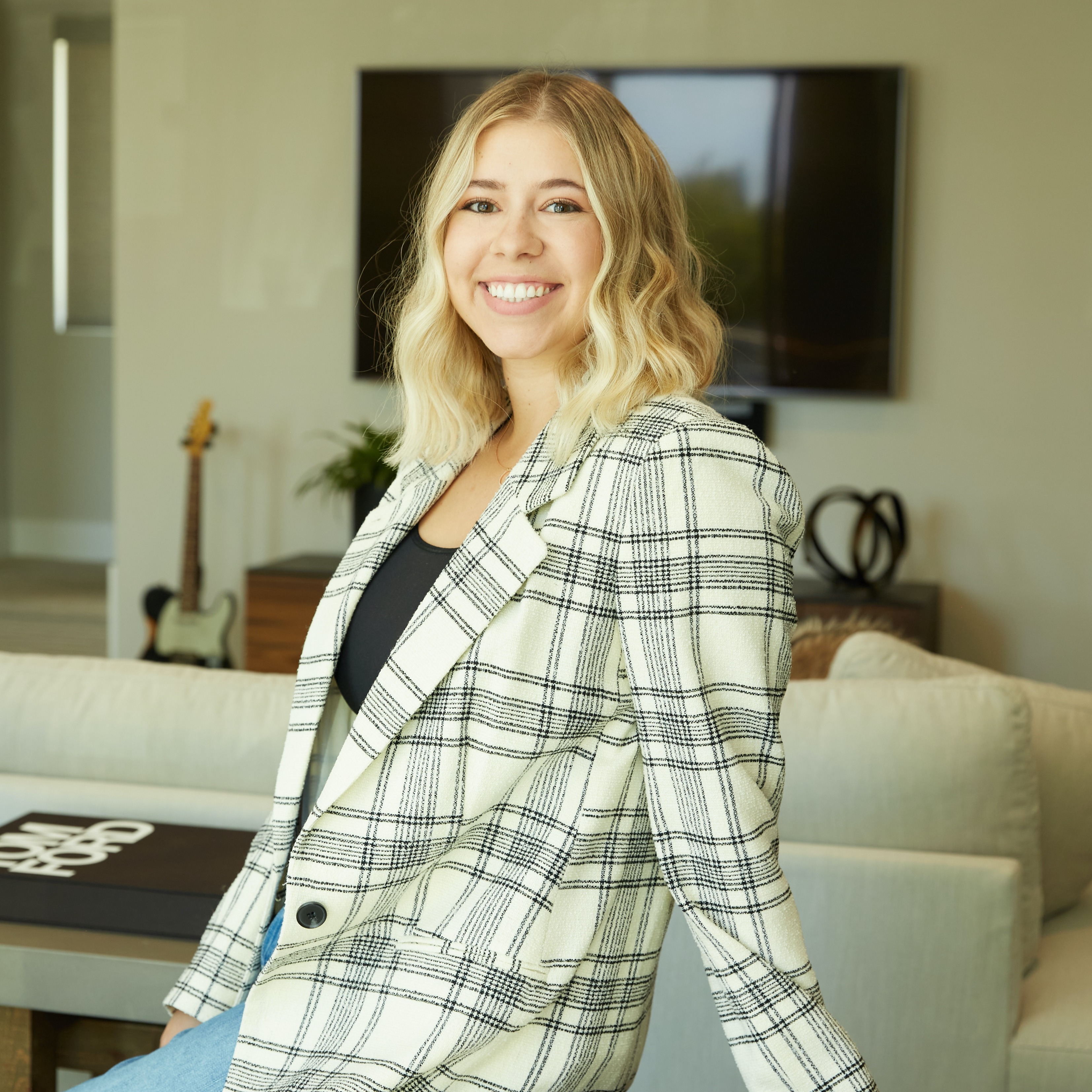 Madeline Miller, Real Estate Agent Compass