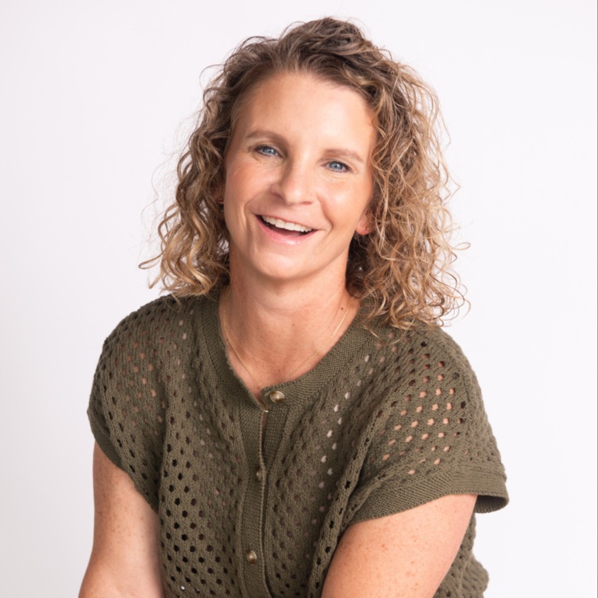 Headshot of Murn Roberts