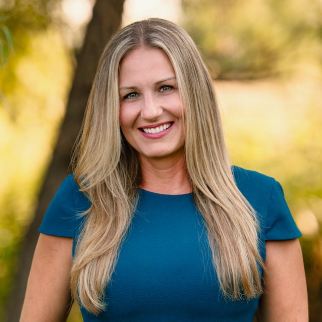 Headshot of Amanda Christensen