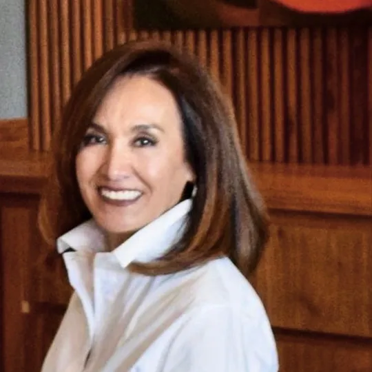 Susy Ortega, Agent in  - Compass