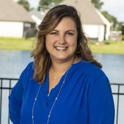 Amy Carney, Agent in  - Compass