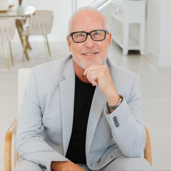 Headshot of Bill Thomas