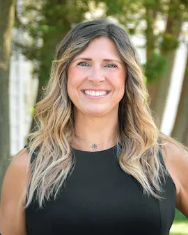 Tammy Stark Headshot