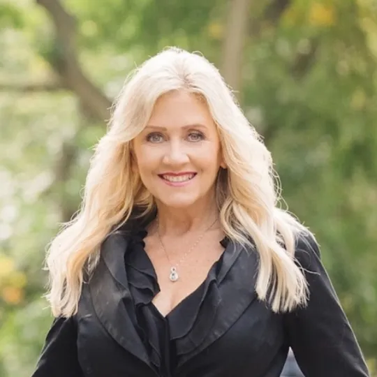 Tammy VanKrevelen, Agent in  - Compass