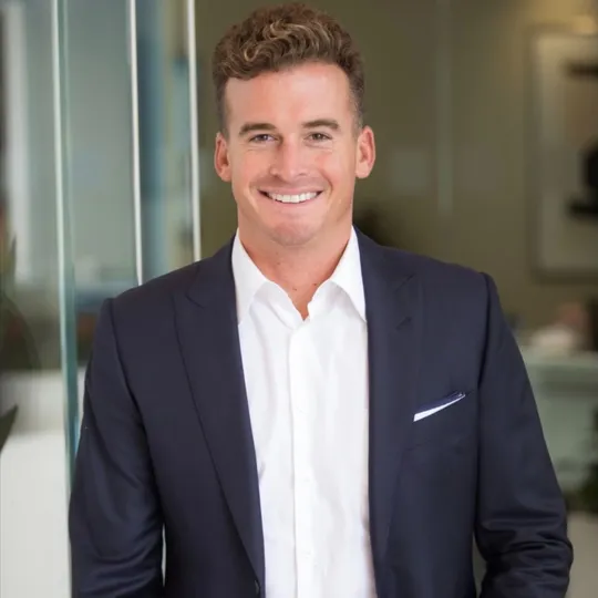 Luke Sydnor, Agent in  - Compass