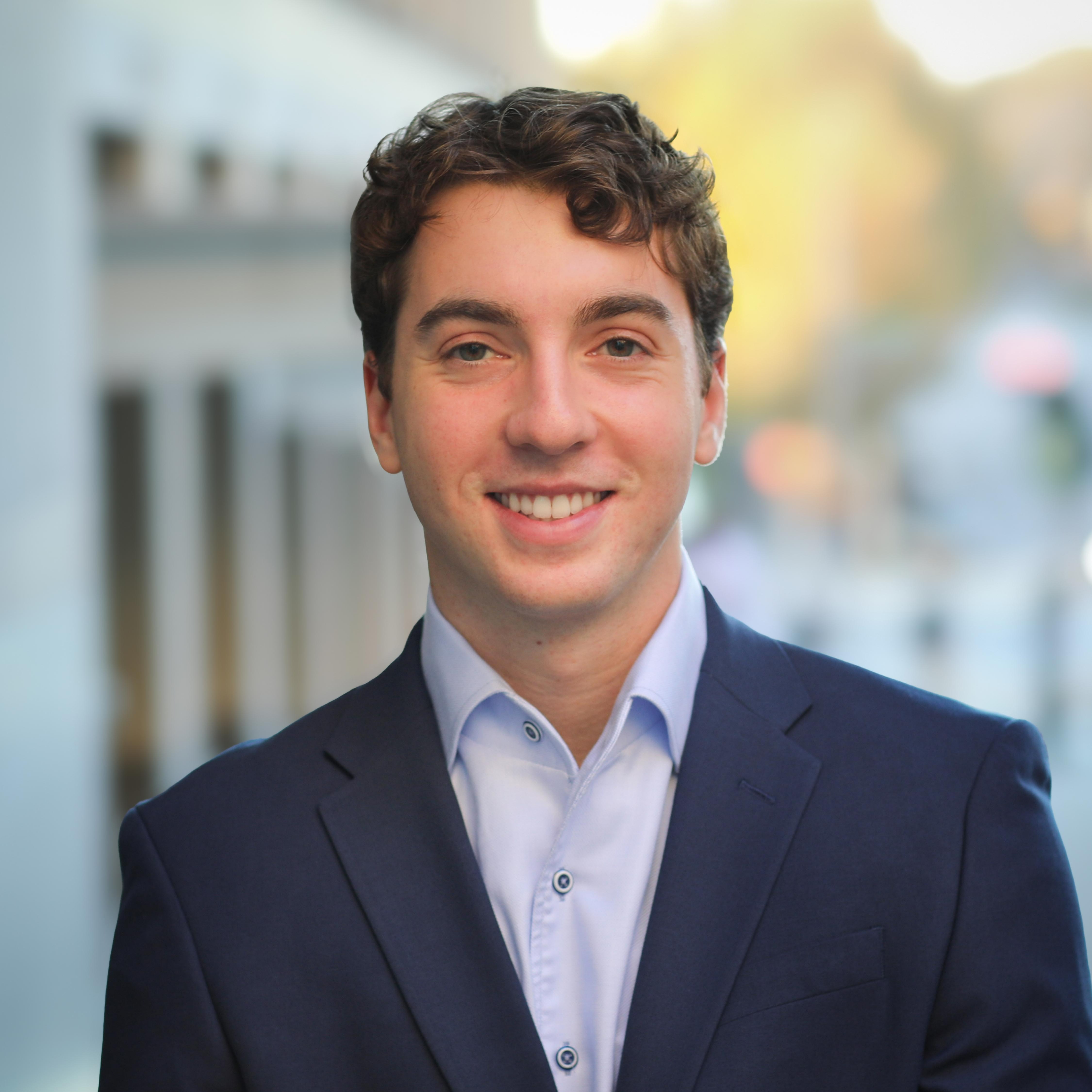 Headshot of Hank Schmidt