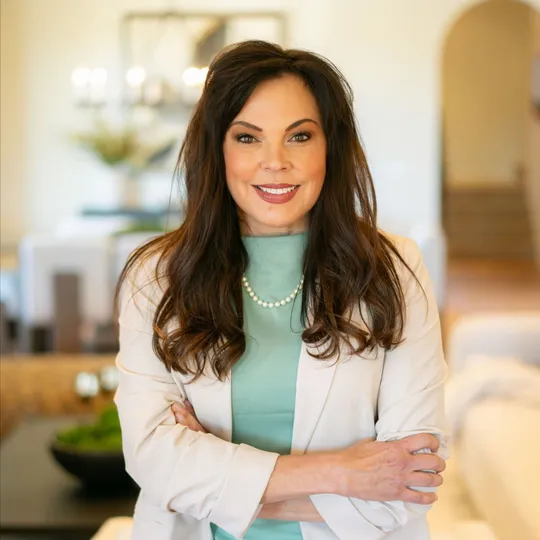 Trisha Young, Agent in  - Compass