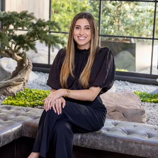 Erika Braider, Agent in  - Compass