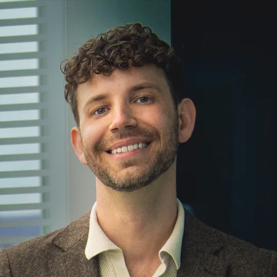 Lee Pfund, Agent in  - Compass