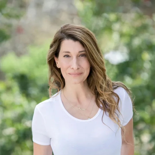 Lily Harfouche, Agent in  - Compass