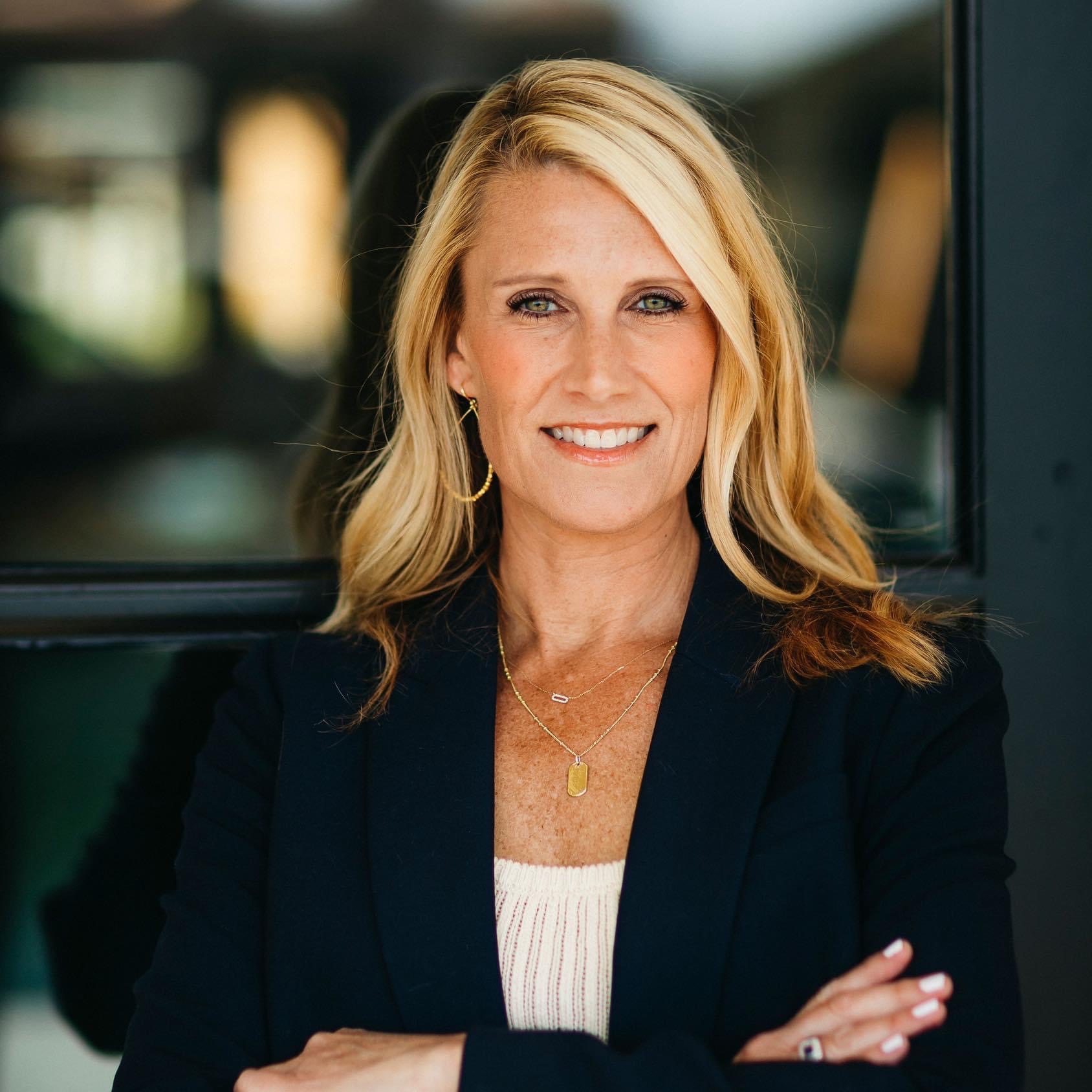 Elizabeth Gould, Real Estate Agent Compass