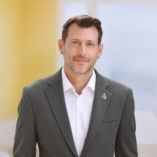 Ryan Littlefield, Agent in  - Compass