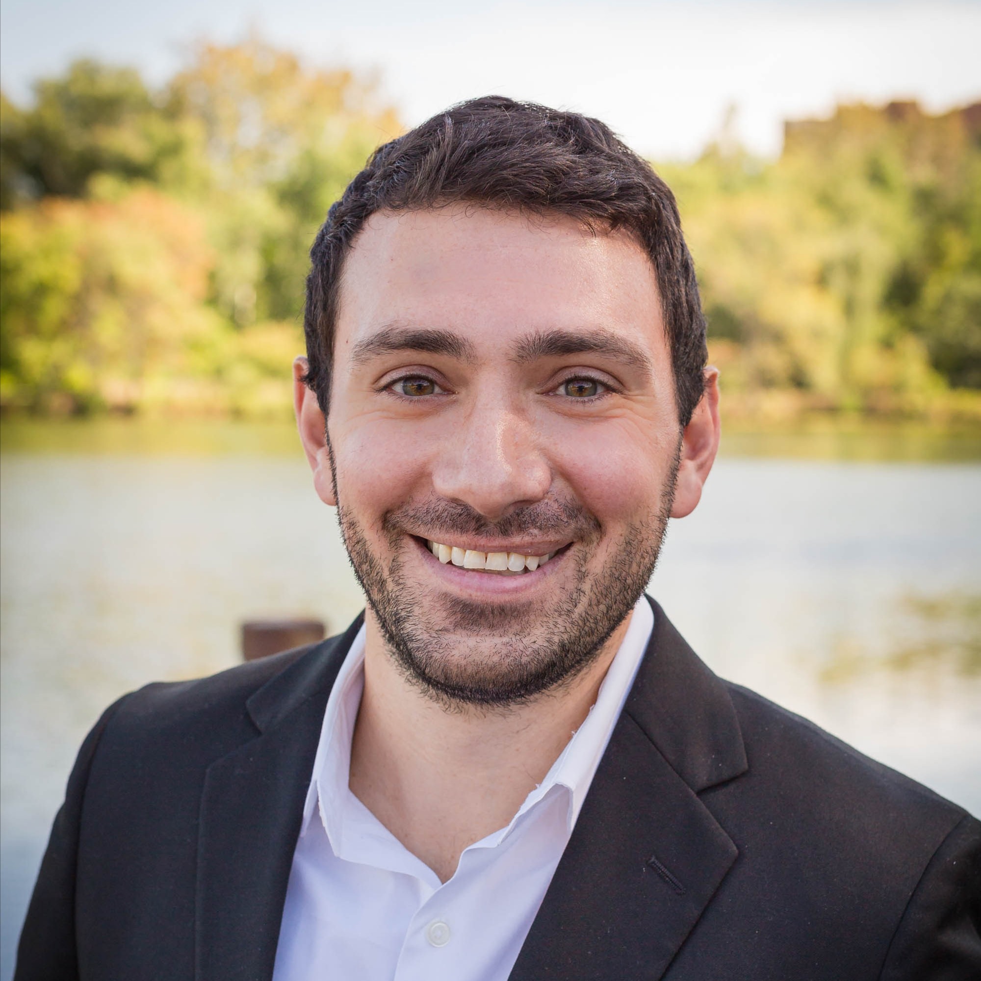 Headshot of Zachary Stephan