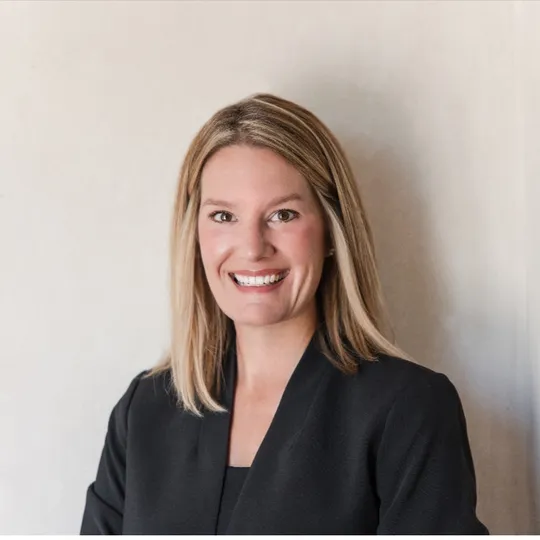 Kristen Gallimore, Agent in  - Compass