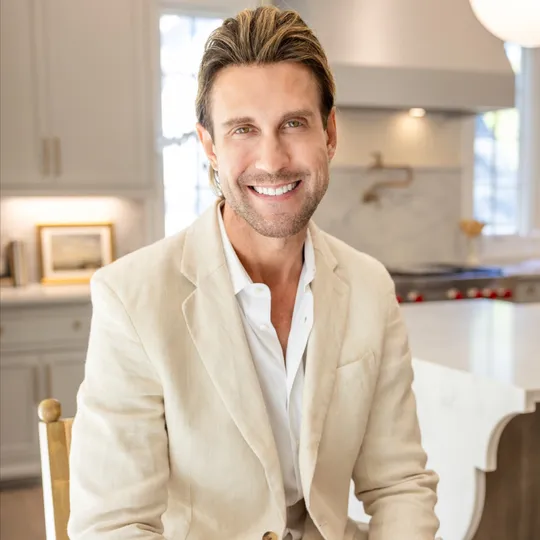 Christian Beca, Agent in  - Compass