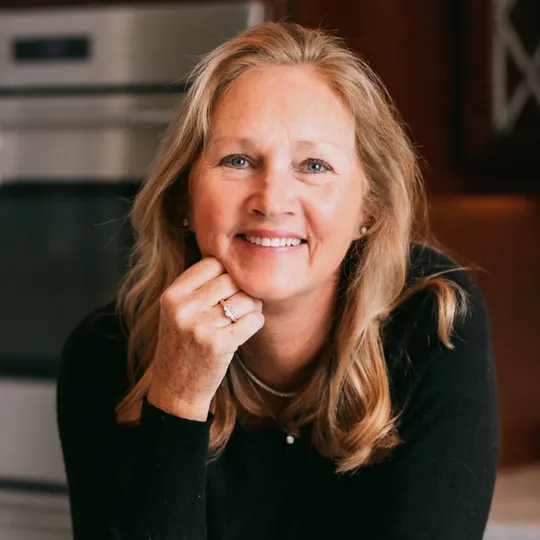 Jeanne Reilly, Agent in  - Compass