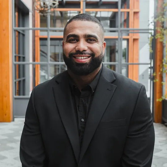 Rafael Rivera, Agent in  - Compass