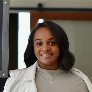 Jasmine English's Profile Photo