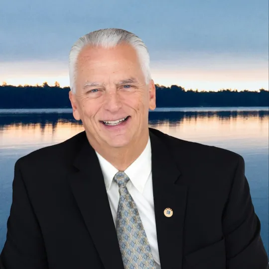 Bob Webster, Agent in  - Compass