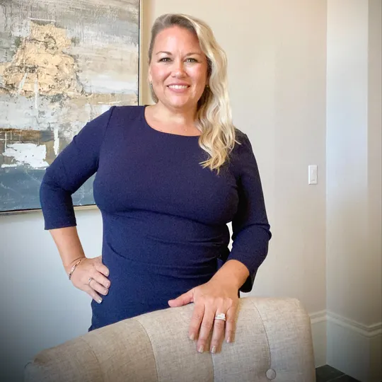 Michelle Riddle, Agent in  - Compass