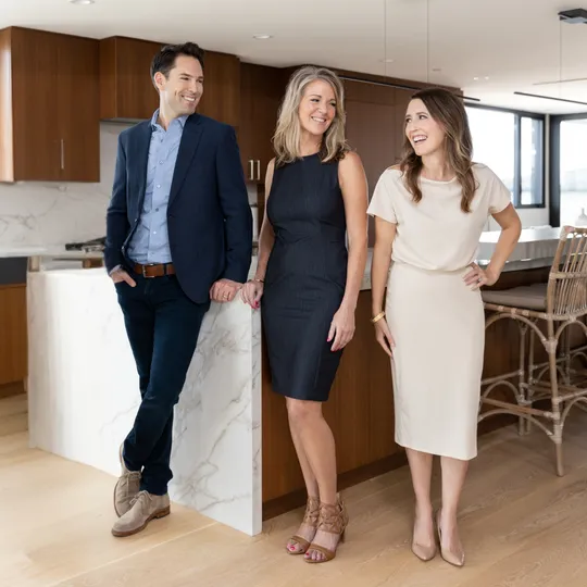 Nick Phillips Properties Group, Agent in  - Compass