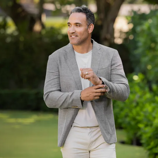 Jose Nicolas, Agent in  - Compass