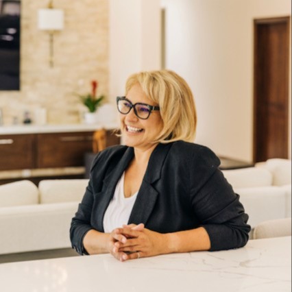 Headshot of Synthia Salazar